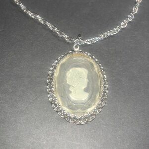 Vintage Clear Etched Cameo set in Filigree oval setting .. 24 inch chain